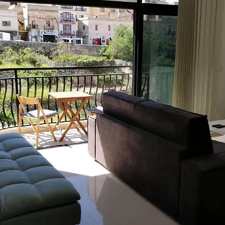 Seaview, Valley, Village, Your Cosy *