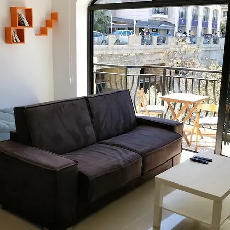Seaview, Valley, Village, Your Cosy